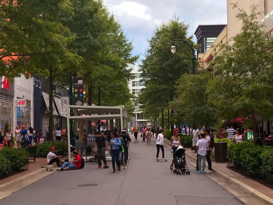 One thing was very very clear at the visioning session for downtown Silver Spring this week. People are pissed off that Ellsworth is now a parking lot instead of an awesome pedestrian street. And the planners did not want to talk about it. (A brief thread)