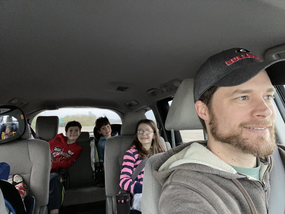 JaySchroder's tweet photo. Spent an hour driving around town trying to #SpotABalloon Maybe next time https://t.co/Nc8ld72ygE
