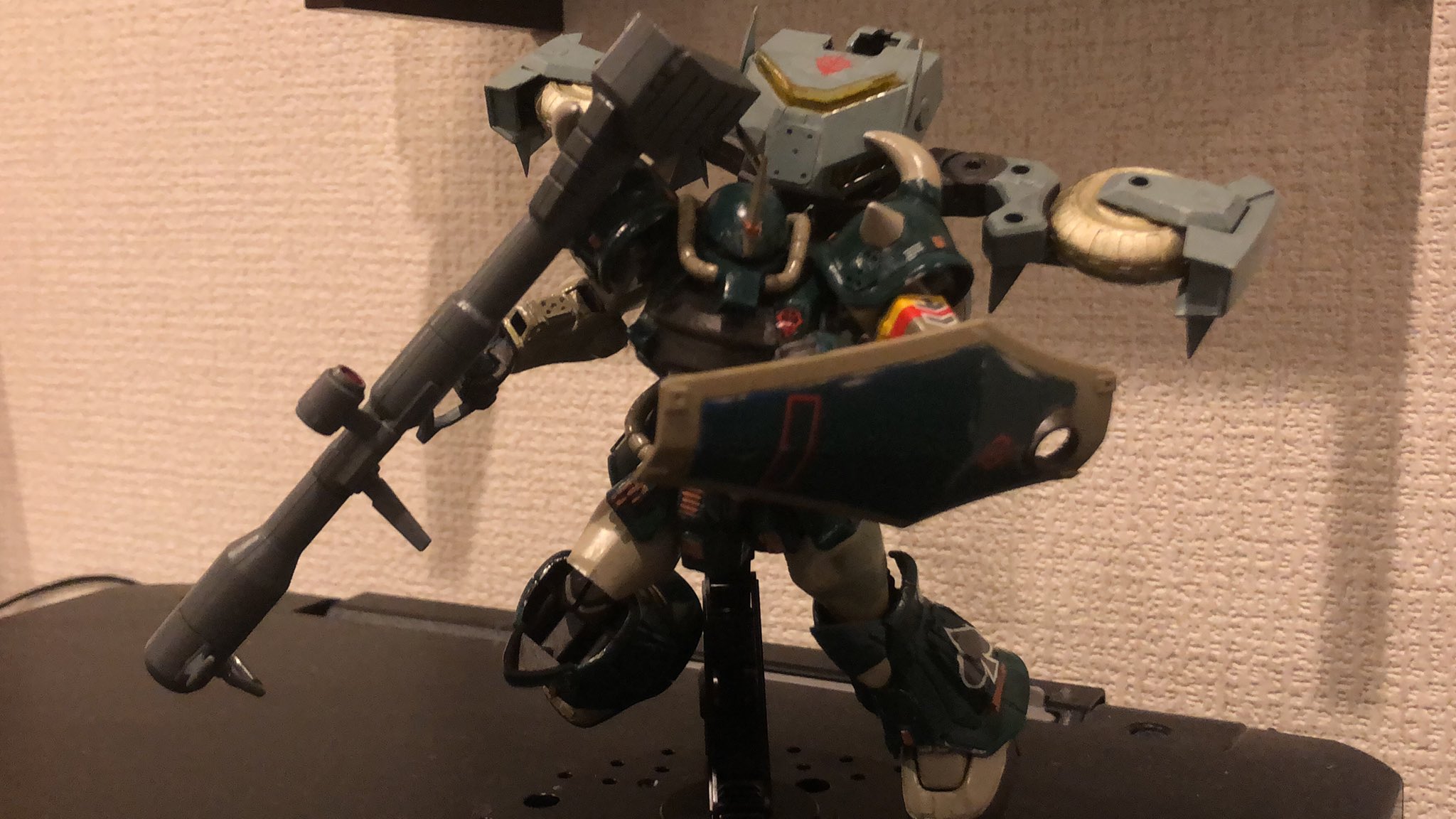 ヒムこう ヴィンセント うみんちゅ杯プチ10 トーマス クルツ専用グフ サンダーボルトver で参加させてもらいます Msvシリーズのキマイラ隊の一員 クルツの搭乗機をサンボルのジオン残党が乗り継いで改造したというコンセプトで作りました よろしく