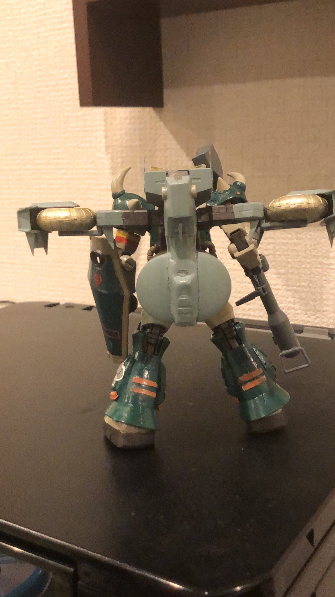 ヒムこう ヴィンセント うみんちゅ杯プチ10 トーマス クルツ専用グフ サンダーボルトver で参加させてもらいます Msvシリーズのキマイラ隊の一員 クルツの搭乗機をサンボルのジオン残党が乗り継いで改造したというコンセプトで作りました よろしく