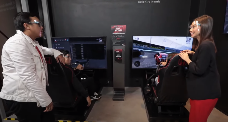 Netverseid's tweet photo. Pak Desta magnetnya para wanita, selalu punya cara untuk mencuri perhatian
#TheCommentReunion #HondaxNET #ElevateYourMove https://t.co/YTbeMbaCxZ