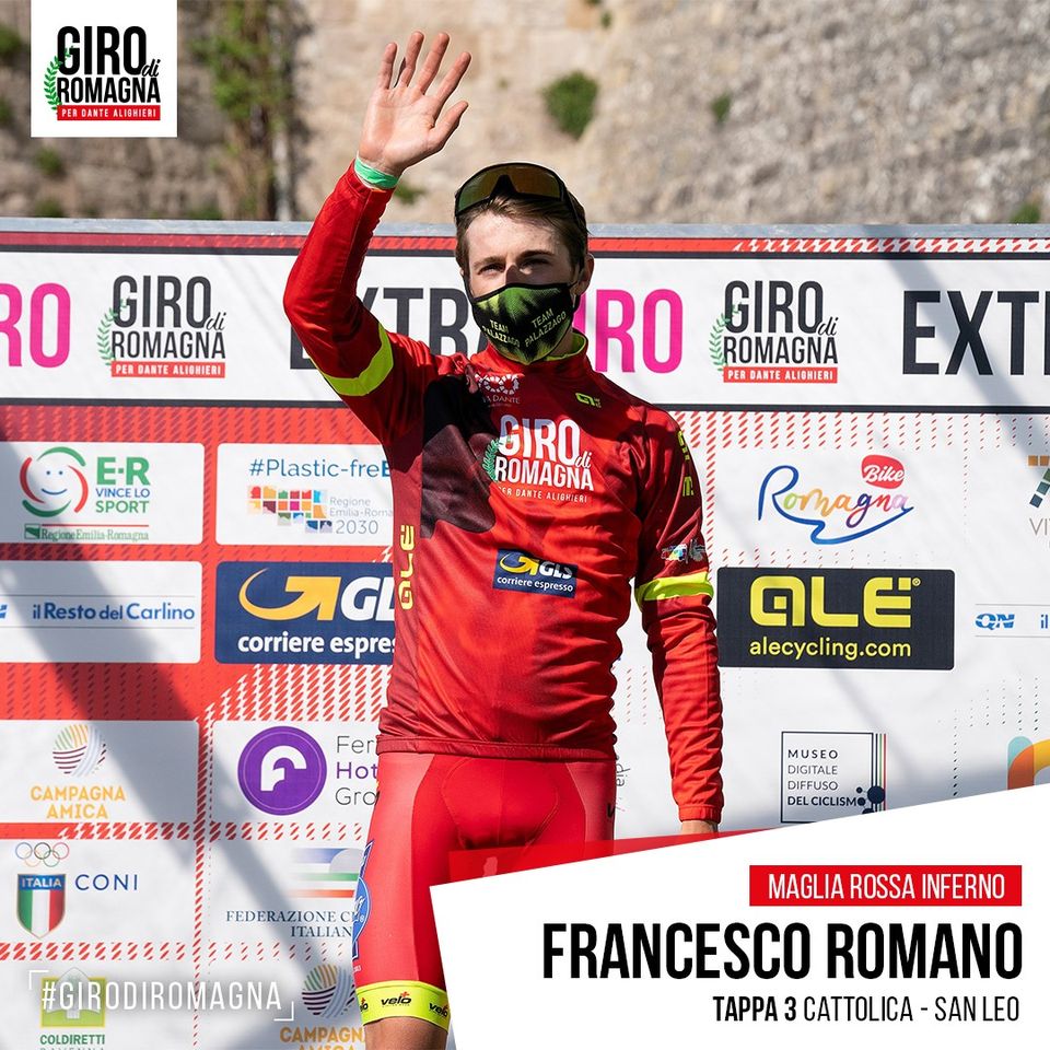 ComunediSanLeo's tweet photo. Qui a #SanLeo trionfa Juan Ayuso Pesquera nella terza tappa del #GirorodiRomagna per #DanteAlighieri.
Seconda vittoria consecutiva e ben tre maglie per lui.
🏆 Juan Ayuso Pesquera 
🔴 Francesco Romano
🟢 Juan Ayuso Pesquera
⚪️ Juan Ayuso Pesquera https://t.co/ZnEnnX9x1u