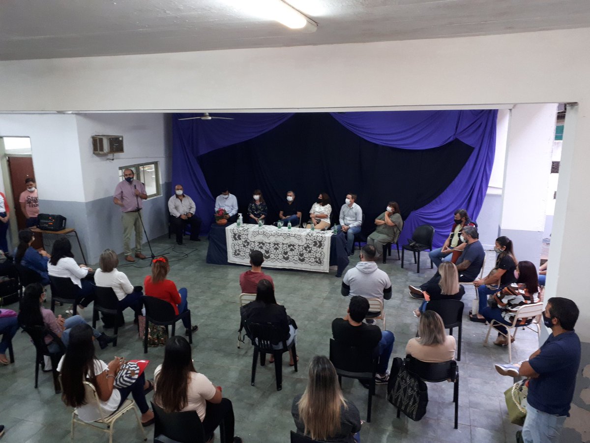 robertoadrian82's tweet photo. Lanzamiento de una nueva cohorte del Instructorado de Formación Profes. en la EPET N° 2 de Posadas
@udpm_misiones sigue apostando a la escuela pública.
Capacitación gratuita y en servicio para mejorar la calidad educativa
@grillo141 
@cjdechat 
@LuisPed61382566
@jalbertogalarza https://t.co/LfRDo8xubj