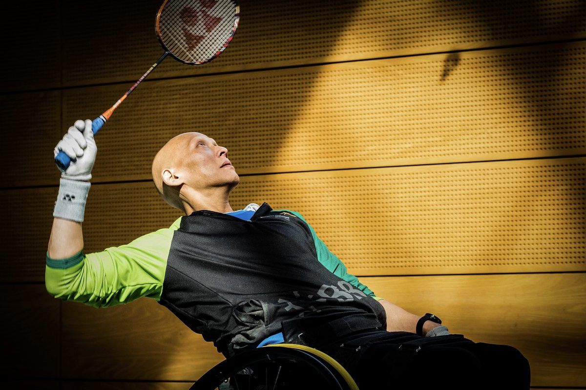 "Sun, shadows and an athlet"
Young-Chin Mi, German @Para Badminton athlet, has been in a training camp with the Nationalteam. You can see Young-Chin acting in the sun. And the shuttlecock can be seen as the shadow on the wall. Hope you like this impression of an awesome athlet.