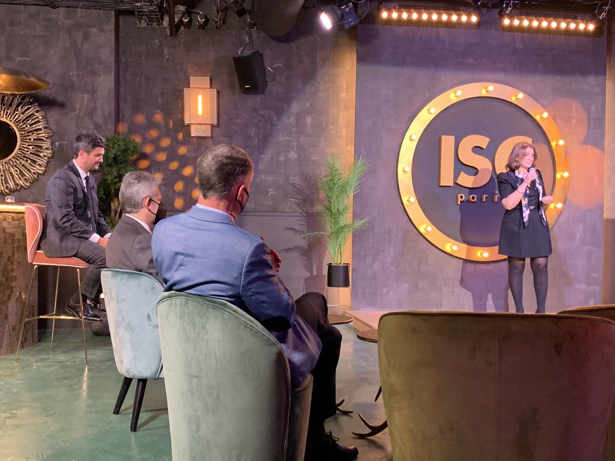 Groupe ISC Paris (@groupe_iscparis) on Twitter photo « Bienvenue dans la famille des alumnis ISC PARIS, cette famille on ne la quitte jamais vraiment, elle nous accompagne » <a href="/vdray/">Valerie Dray 🎗️</a>, Présidente de l’association <a href="/ISC_Alumni/">ISC Paris Alumni 🎓</a> est présente en studio pour ce jour spécial, merci à elle ! 🤝🎓 #ISCPROMO2019 « Bienvenue dans la famille des alumnis ISC PARIS, cette famille on ne la quitte jamais vraiment, elle nous accompagne » <a href="/vdray/">Valerie Dray 🎗️</a>, Présidente de l’association <a href="/ISC_Alumni/">ISC Paris Alumni 🎓</a> est présente en studio pour ce jour spécial, merci à elle ! 🤝🎓 #ISCPROMO2019