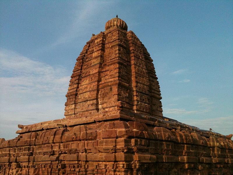 Hidden_Temples's tweet photo. #TelenganaWeek 
Built during the 7th – 8th Centuries A.D, the sangameshara temple located in alampur, #Telengana is considered historically as an important centre of the Chalukyas. https://t.co/MfjrK8iGTd
