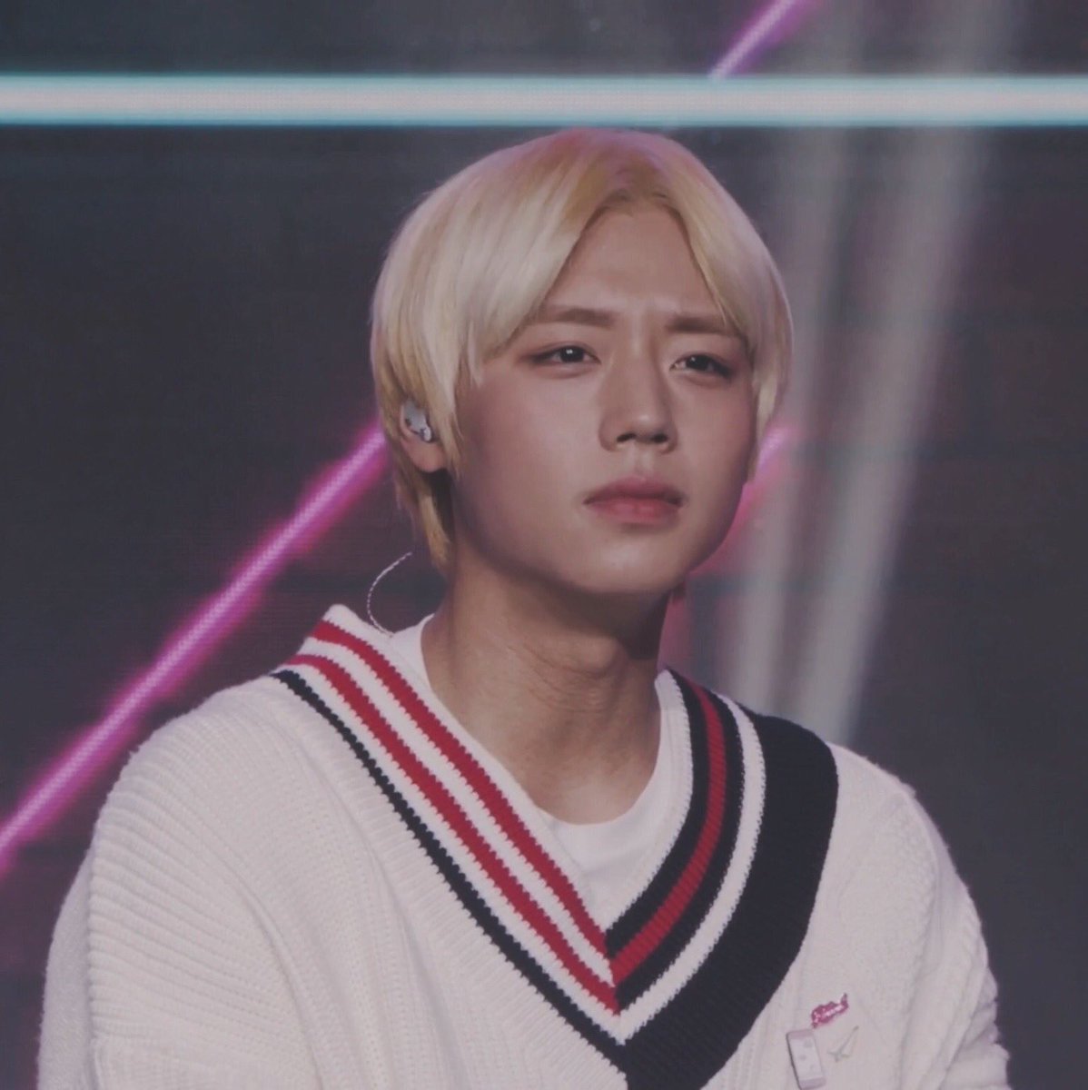 jihoonbase's tweet photo. ✧*.◟(ˊᗨˋ)◞.*✧

#박지훈 #parkjihoon #พัคจีฮุน https://t.co/2eOg1PKt1E