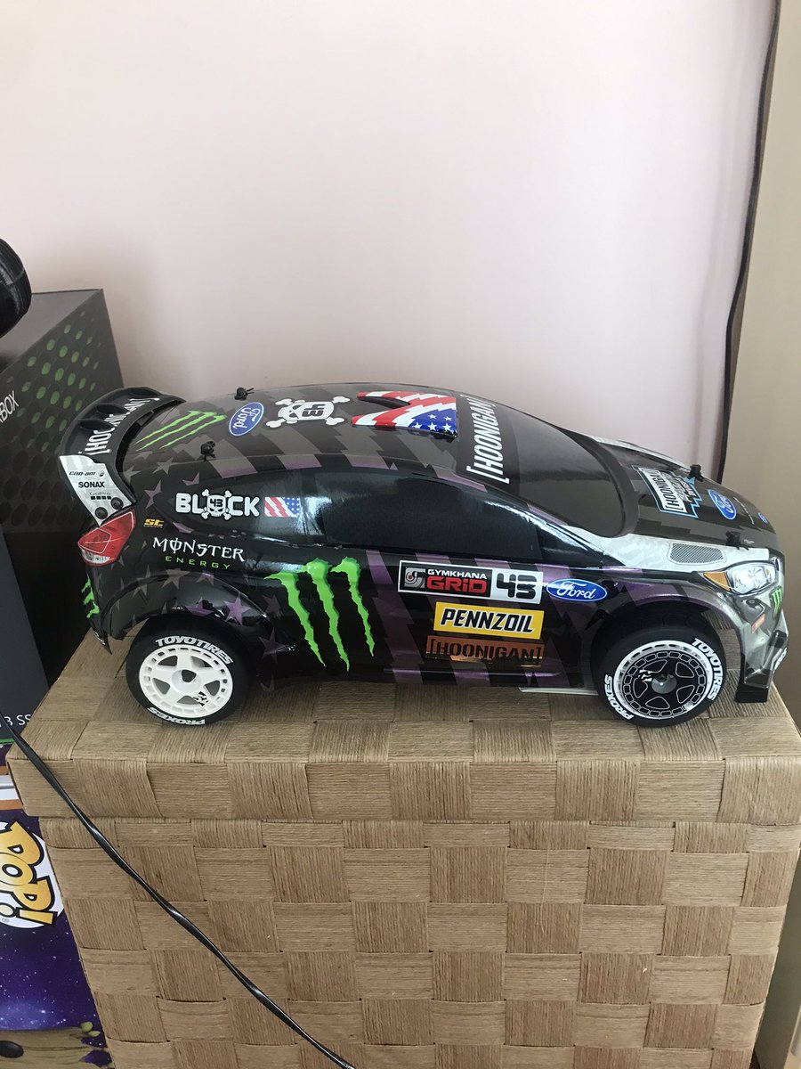 david85614274's tweet photo. New toy arrived today💪🏻💚 #wheelspinhobbys #kenblock https://t.co/V3CH8jufOA