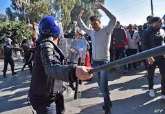 kingman20142019's tweet photo. #RÉPRESSIONS_ARRESTATIONS_INTIMIDATIONS & #VIOLES
Le peuple #Algérien est l'otage d'une #Dictature_Militaires avec la complicité des pays #occidentaux qui se pensent des Etats de #Droit & prônent tous la démocratie.
Mais chez eux ...!
#Etat_Civil_Non_A_La_Dictature_Militaires https://t.co/JqD8qhhcFA