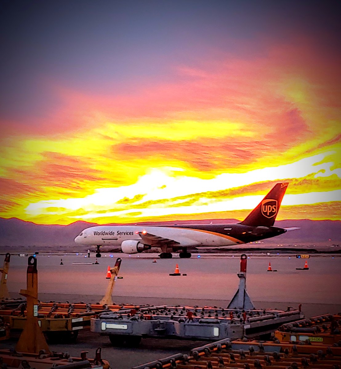 UPS ABQ Gateway tweet media