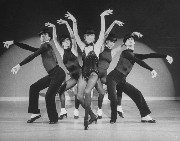  Happy Birthday Shirley MacLaine  (Photo: Celebrate Shirley MacLaine\s Birthday) 