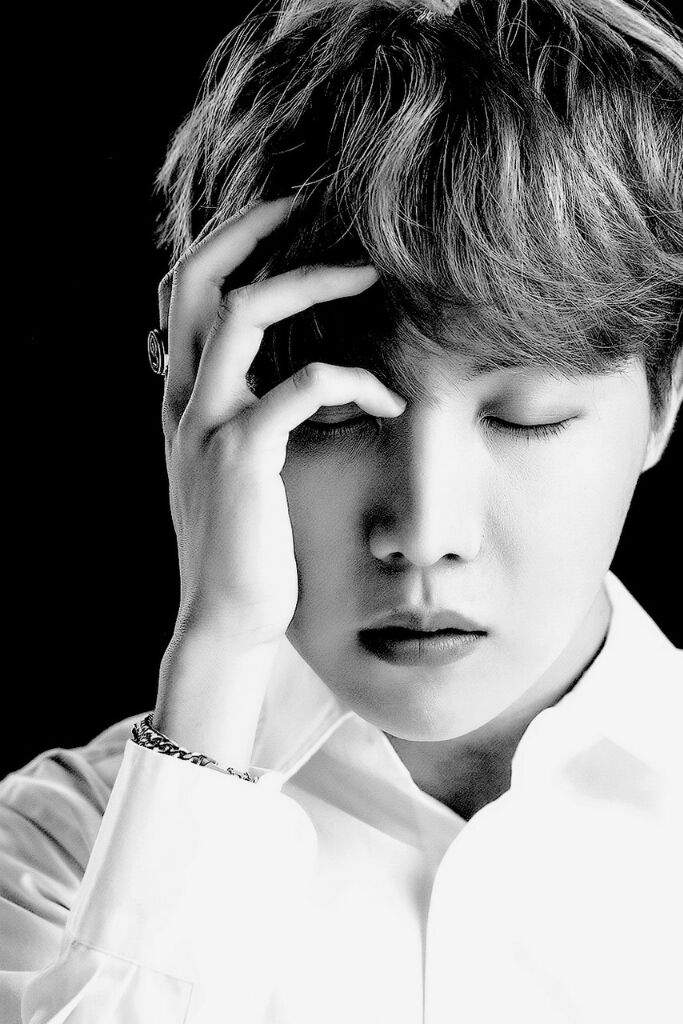 There's just sth special about black and white Bangtan photos. So stunning. #FaveChoreography  #Dynamite  @BTS_twt  #iHeartAwards