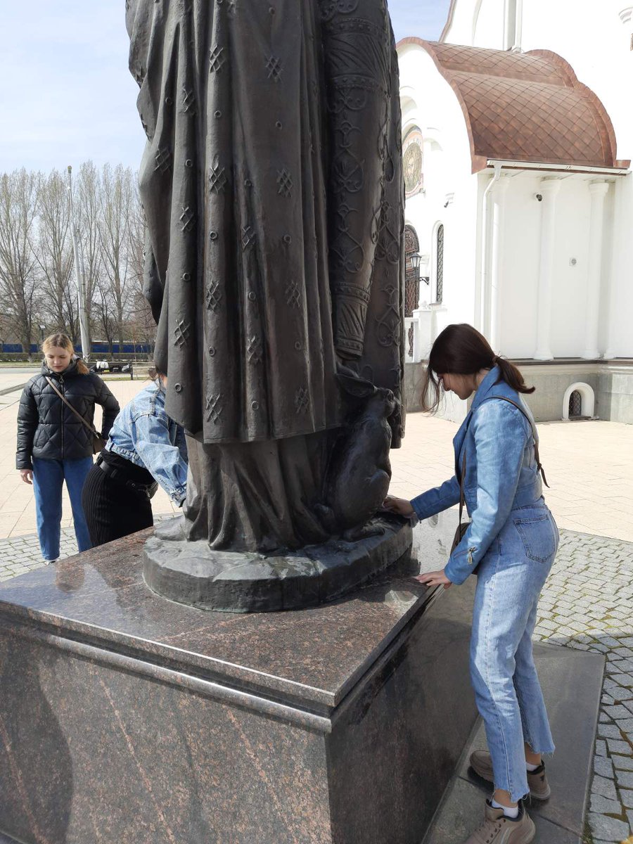 gumcollege63's tweet image. 23 апреля студенты Гуманитарного колледжа совместно со студентами Поволжского православного института  убрали территорию , прилегающую к венчальному храму св.Петра и Февронии Муромских , частично сквер им.С.Жилкина. 
#ВесенняяНеделяДобра