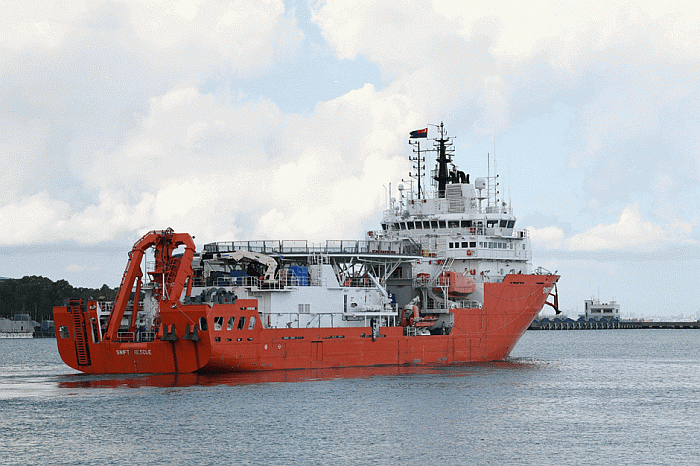 Pada kasus KRI 402, ISMERLO merilis alert ke seluruh dunia, yang dijawab oleh negara-negara NATO, dan negara-negara ASEAN, termasuk Singapura yang mengirim kapal penyelamat kapal selam (Submarine Rescue Vessel) MV Swift Rescue & Malaysia yang mengirim MV Mega Bakti