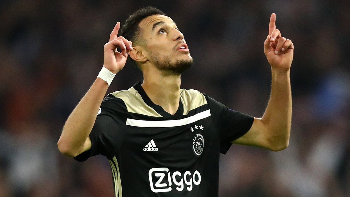 RB option 2 - Mazraoui:(Realistic)Another Moroccan, who this time is far more attainable. Very young similar to Hakimi, he will only improve. The Ajax man provides more of a balanced outlet, being a great tackler and better defensively - but also very good on the ball.