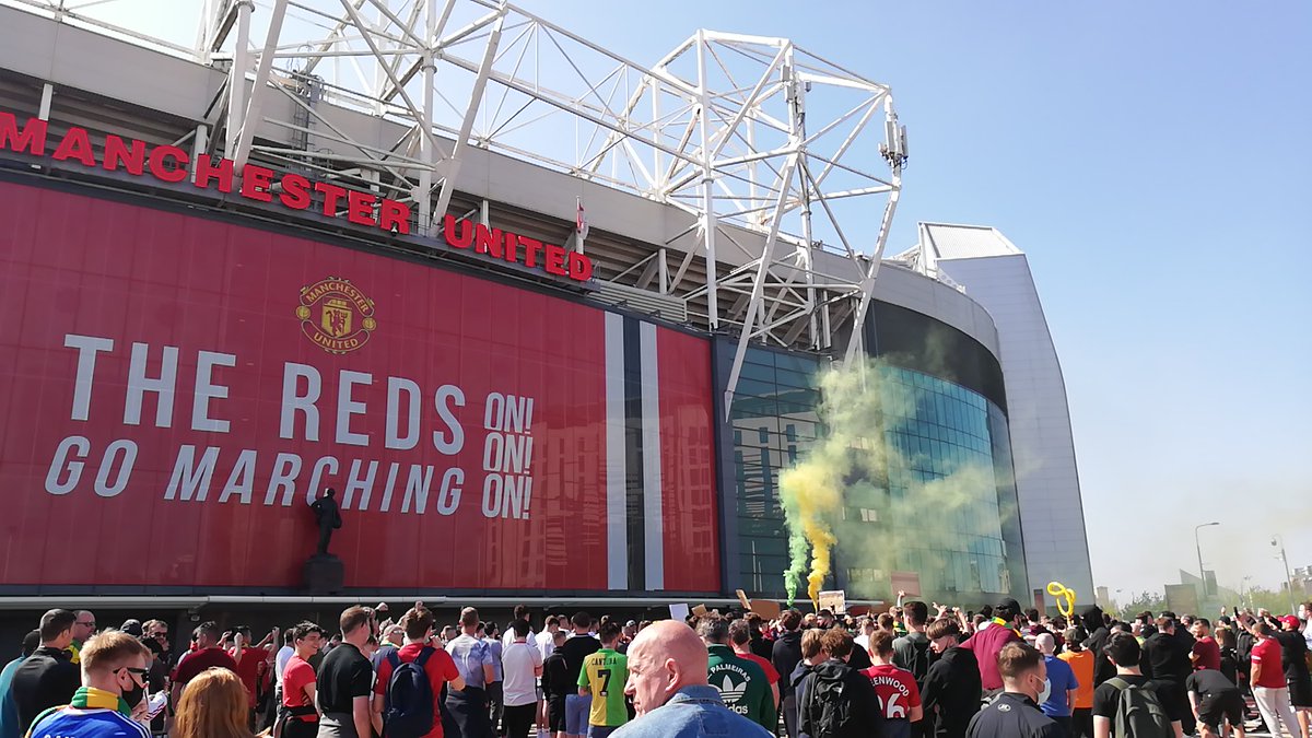 John Cossee (@johncossee) on Twitter photo Hundreds gathering in #manchester at #oldtrafford to protest against the Glazer's family who owns the club.
Reporting for <a href="/hitsmcrnews/">Hits Radio News | Manchester</a> Hundreds gathering in #manchester at #oldtrafford to protest against the Glazer's family who owns the club.
Reporting for <a href="/hitsmcrnews/">Hits Radio News | Manchester</a>