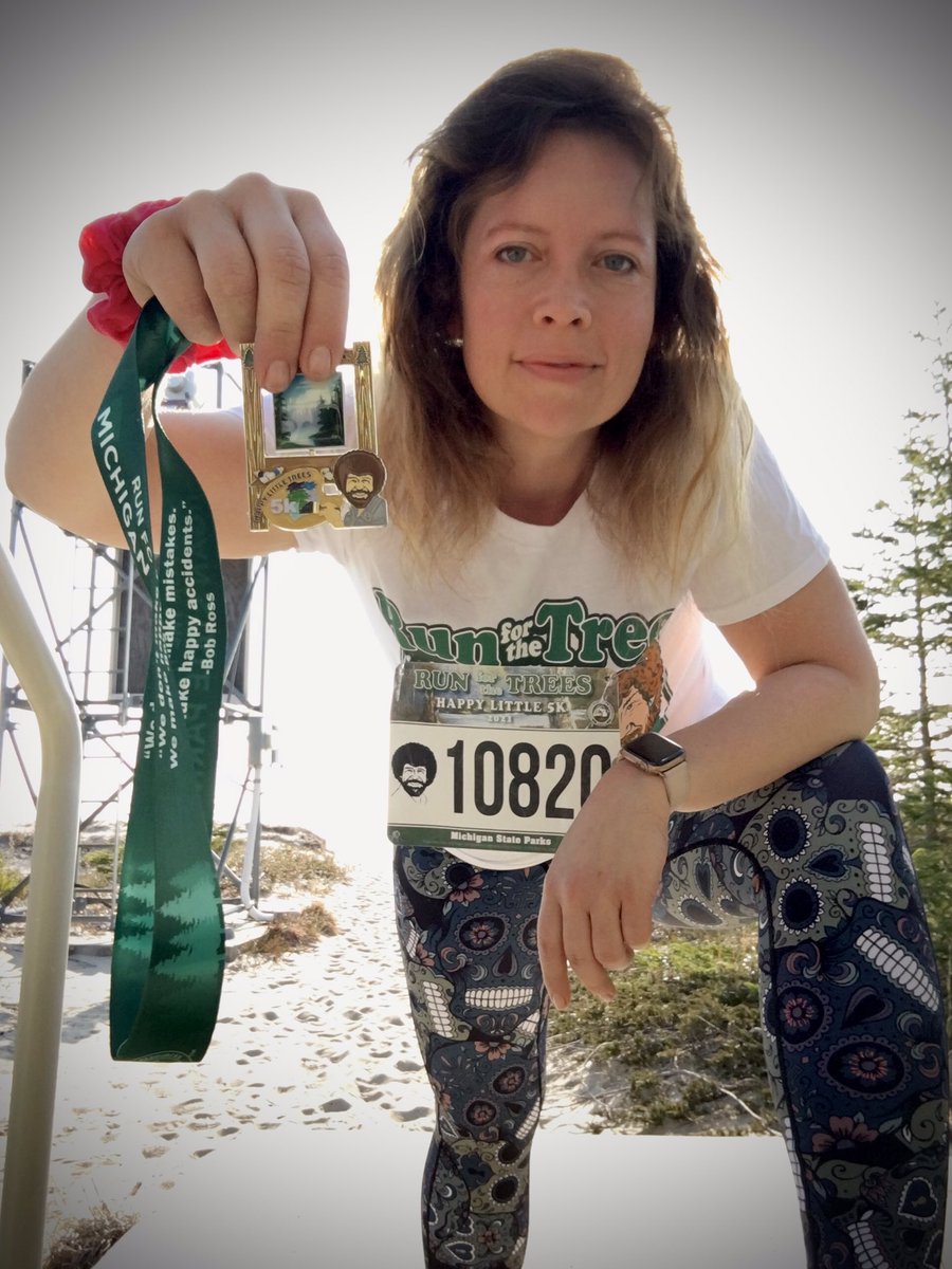 AltmansArt's tweet photo. Nice day for a 5k! Especially when it is #bobross themed and benefits the @MiStateParks @MichiganDNR #runforthetrees #happylittle5k https://t.co/h8wgJJmRUl