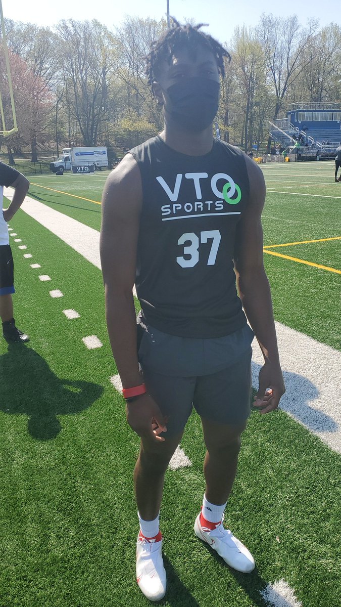 CoachKenBarger's tweet photo. @Dannylandberg Ehalls 9th grader caden brown @brown11_caden has an impressive frame and has already hit a 29.2 vert jump @VTOSPORTS @JD_XOS @jeff_xos @Dwight_XOS @Bryan_Ault @JLabs_XOS @Armstrongscout @si_one11 @catapultsports @KyleMorgan_XOS @BVEvery @CoachJPGunter @CoachKey_6 https://t.co/ledXBbSP7j