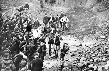 treesandweeds's tweet photo. Today is the 89th anniversary of the Kinder Mass Trespass that led to the formation of National Parks in England 
#EveryoneWelcomeHere https://t.co/NSp4nFqEQg