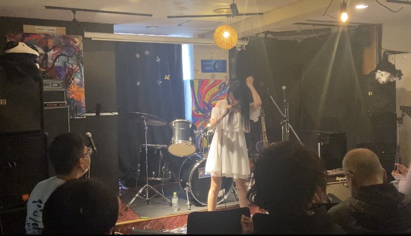 singer_Saki's tweet photo. #POPSCLUB #浜松 #浜松POPSCLUB
皆様ご来場、ありがとうございました🙇♂️✨
いつかソロでワンマンLive出来るように頑張りたいなという気持ちが芽生えました🌱✨
もう少し場数踏んでいきたい☺️🌟
物販も種類少ない中、たくさんご購入頂き、ありがとうございました🙇♂️✨
オリジナルグッズ増やして行きたい😎 https://t.co/nCS6V8L5oJ