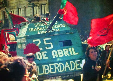 Same date, different years.

Different countries, same struggle against fascism.

#25aprile 🇮🇹
#25avril 🇵🇹