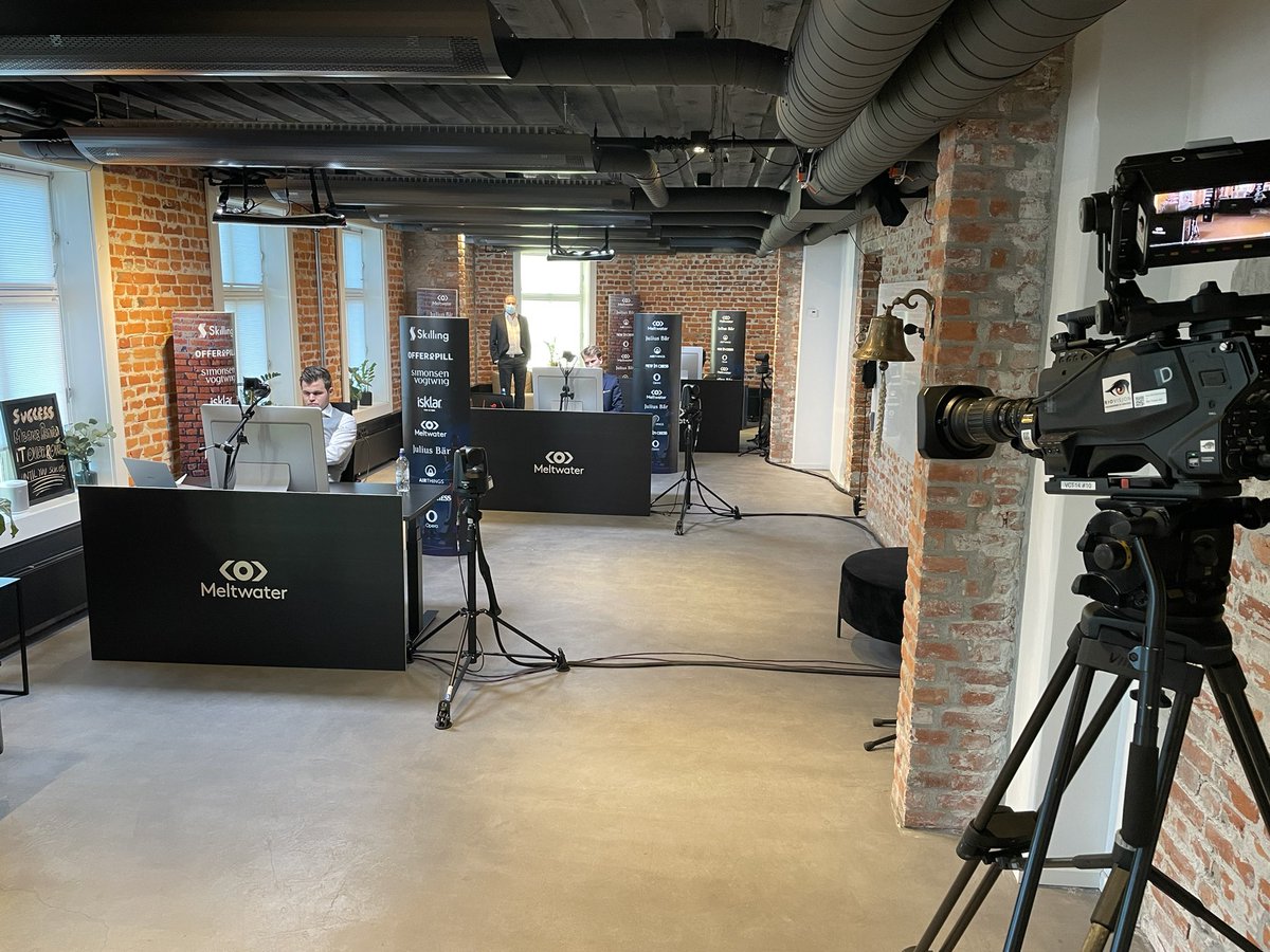 A small, but significant step towards organizing chess events at venues again! Great to have <a href="/MagnusCarlsen/">Magnus Carlsen</a>, <a href="/aryan_tari/">Aryan Tari</a> and <a href="/GMJSChr/">Johan-Sebastian Christiansen</a> participating in #NewInChess from the <a href="/Meltwater/">Meltwater</a> offices in Oslo #ChessChamps