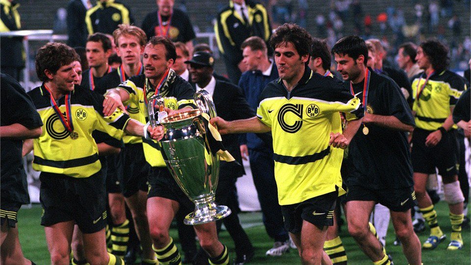 Le Borussia Dortmund a vécu une période dorée à la fin des années 90 et au début des années 2000. Avec 3 championnat d’Allemagne et évidemment la Ligue des champions de 1997.