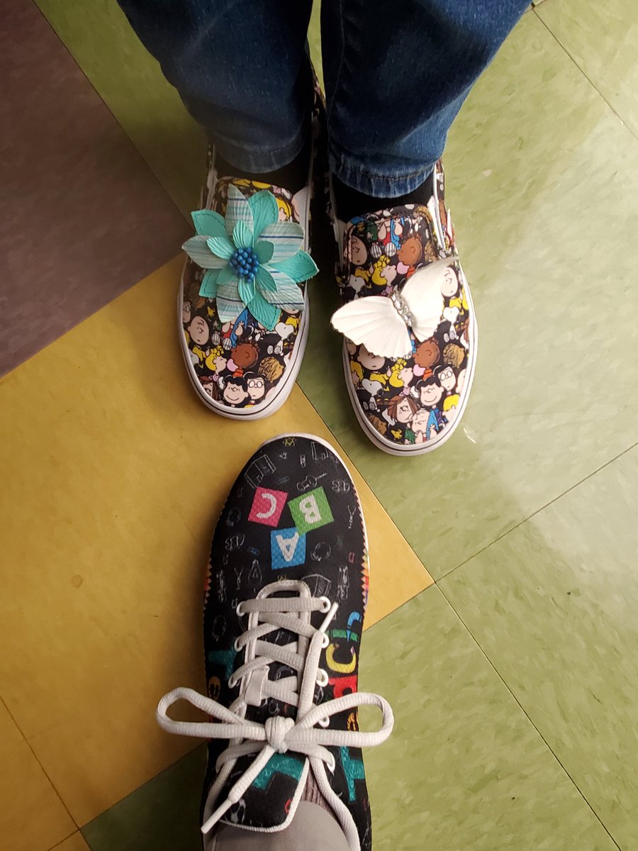 Fiesta Fun Thursday! @nisdbernal Loteria, door decorating contest, sombreros, and 'show us your shoes' day! @FiestaSA  #fiesta2021