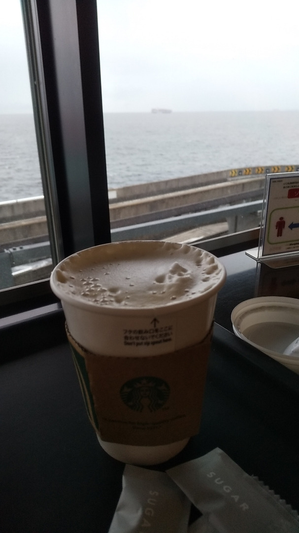 Nekonokaze アクアライン 海ほたるカフェは ｓｔａｒｂｕｃｋｓ 怪猫ガイド 猫好きが辿るb級グルメ地図 T Co 66ievmjwd1 Tabelog