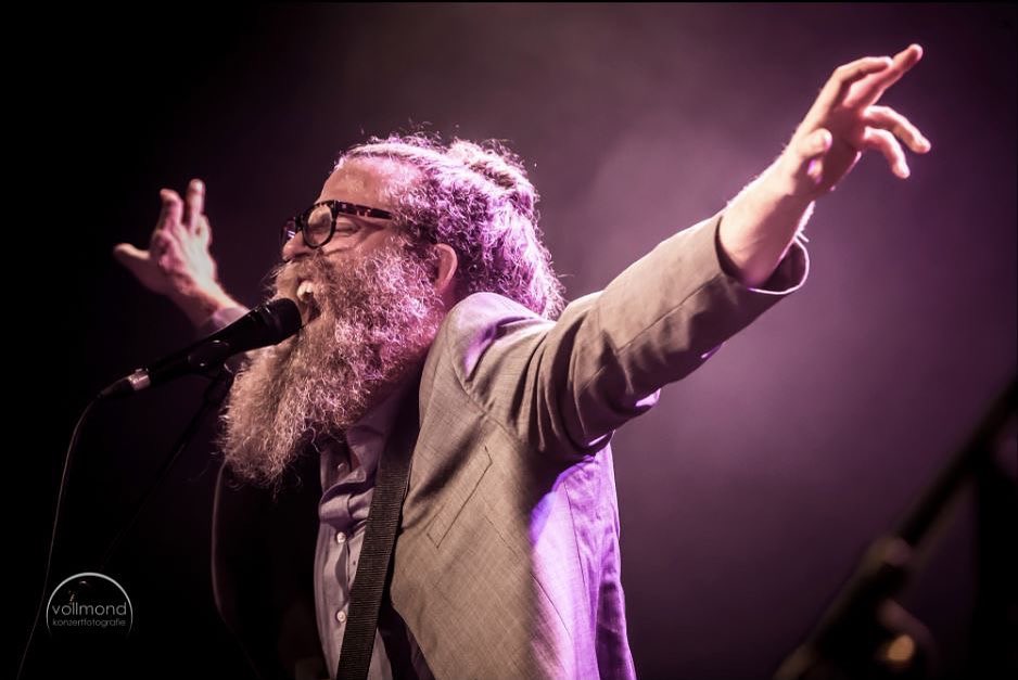 Canada's tweet image. DYK that you can watch hundreds of Canadian artists perform on livestream for free? @CanadasNAC offers weekly online shows in multiple disciplines and genres that you can enjoy from home 

➡️ nac-cna.ca/en/canadaperfo… 🎵🎭 #CanadaPerforms

📸vollmond_konzertfotografie/IG