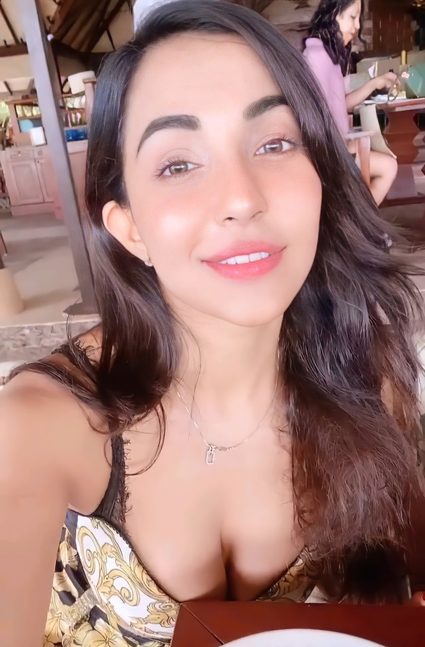 EzwF0NiVIAMsW5g?format=jpg&name=large