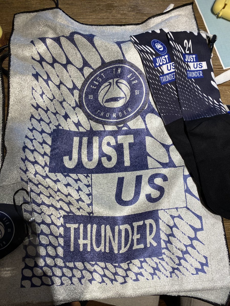 EastTNAIR2027's tweet photo. Thank you to Jessica Grubb Taylor & Leeshaun Taylor Family for making our girls feel like a professional! #wearealldeckedout ππ€π€ππ€π€
#customteamsocks
#customsweartowels
#customteammasks
#tennesseeballers
#WeLoveBasketball
#alwaysinthegym
#alwaysinstyle https://t.co/MG4QdRxjFG