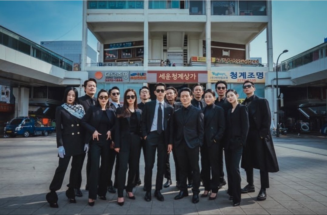 milvuz's tweet photo. FIX MEREKA BAKAL JADI TIM TERFAVORIT SEPANJANG AKU NONTON KDRAMA! #Vincenzo #VincenzoEp17 https://t.co/kuTF5DVa7V
