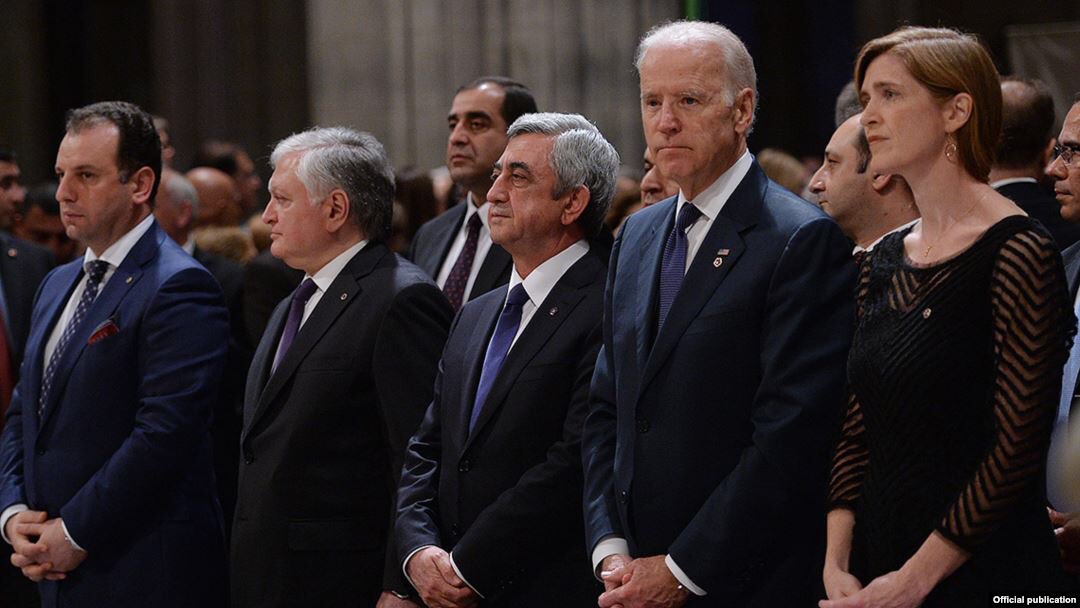 10) Then-VP  @JoeBiden & I attended the somber 100th anniversary Mass  @WNCathedral. That night, Biden told me that if he was ever in a position to do so, he would recognize the Armenian Genocide. Today, as President of the United States, he did just that.