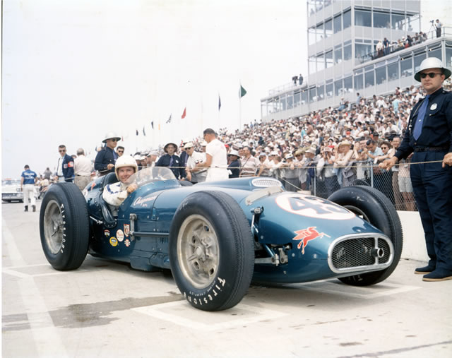 #OnThisDay in 1933, Billy Garrett 🇺🇸 was born. #IndyCar #Indy500