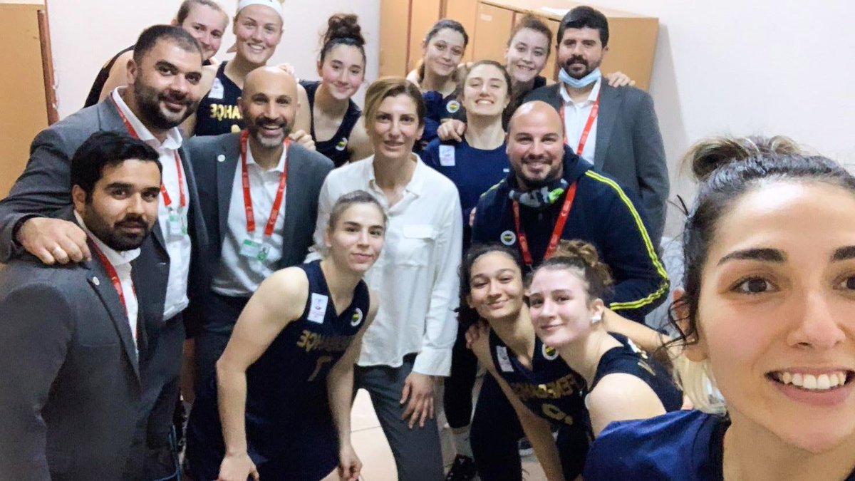 Sizinle gurur duyuyoruz! 👏

Gelişim Takımımız, tarihte bir ilki gerçekleştirerek TKBL'de Playofflara katılma hakkı kazandı! 💪💛💙