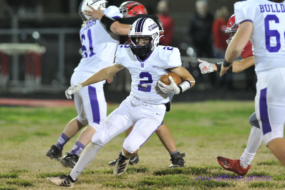 JakeHefner_'s tweet image. Dear Football,

I never knew how much I loved you til the second I stepped off the field for the last time. You provided an escape from reality to me for 4 years. You taught me more than any class. And you gave me the best 4 years of my life. Thank you. 

With love, 2.