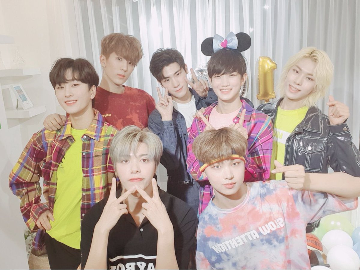 jisol_pics's tweet photo. happy 2nd debut anniversary newkidd! so much has happened the last 2 years, especially the last, but despite that you tried your best to give us what you could given the situation. in the future i hope there’s only bigger, better &amp; brighter days ❤️

#Happy2YearsWithOurSpringStars https://t.co/Y5y0fX6w25
