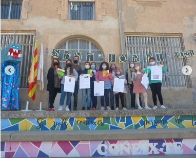 Lliurament dels premis Sant Jordi 2021 a la nostra escola. Consulta aquesta publicació a l'Instagram de <a href="/vergesalut/">Verge de la Salut</a> instagram.com/p/COBG_Yus_fT/…