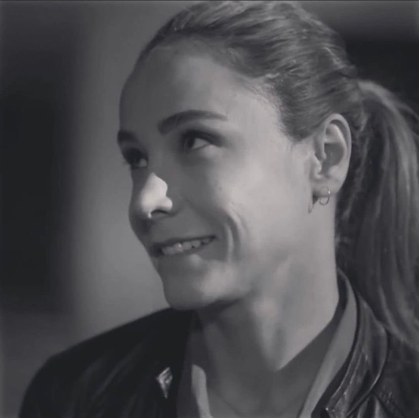 “Bana öyle bakma.”