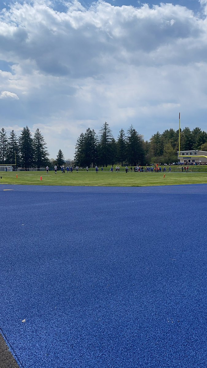 Let’s go boys!!🏈🏈<a href="/HordeAthletics/">Granville Golden Horde Athletics</a> <a href="/GHordeFootball/">Granville Football</a>