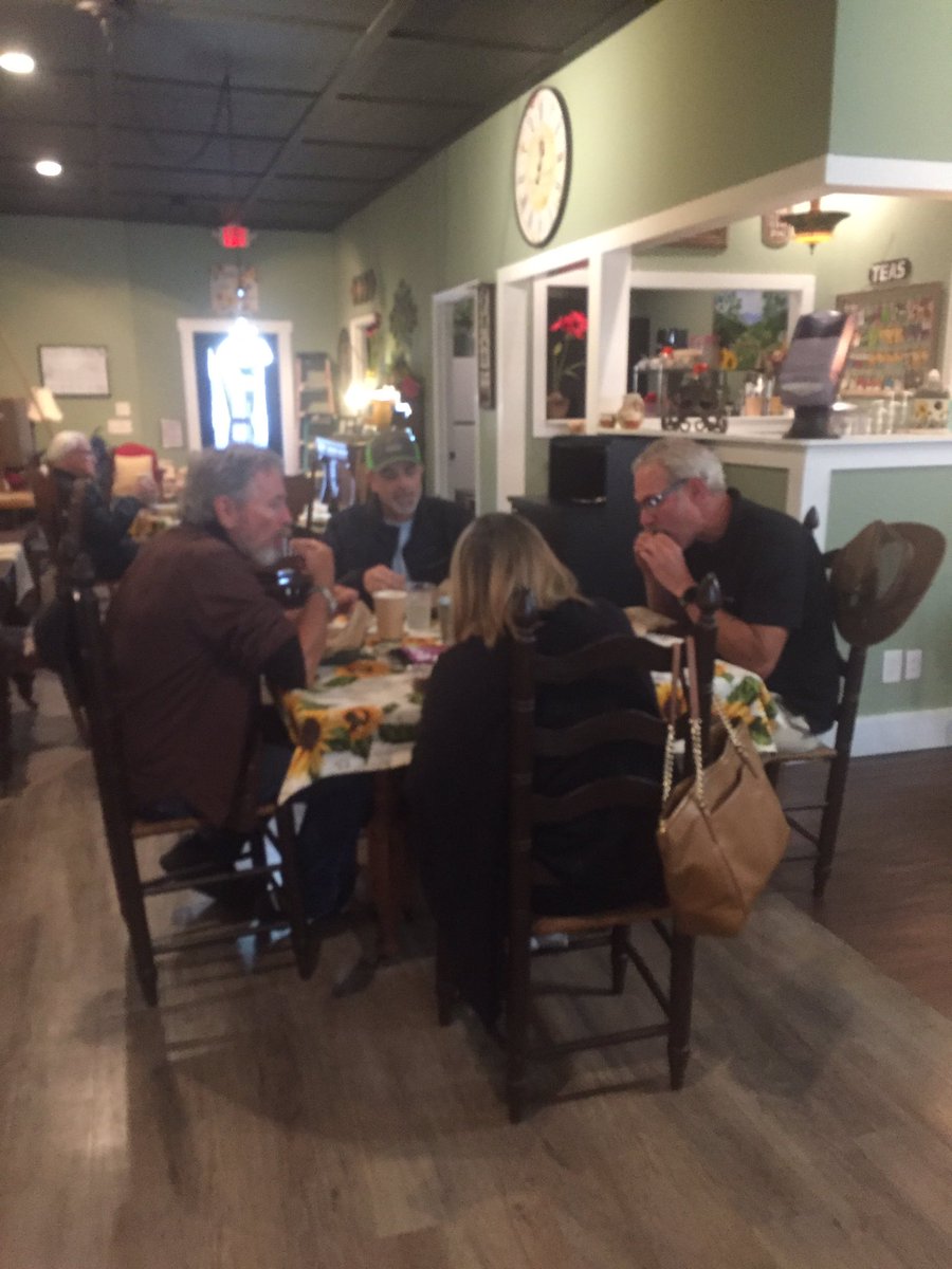 LinDeb8's tweet image. 