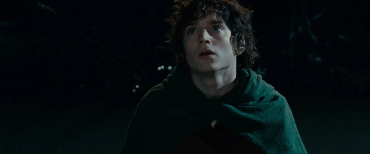 tl is lacking frodo pics rn so here’s a thread of some frodo screencaps from fotr