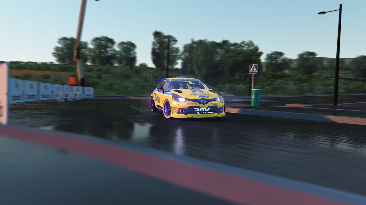 Clio N5. Que será lo próximo que llegue a galiciarasante y RMC ?? Otro N5 nunca visto en assetto? Dentro de poco más noticias 🎉🎊🎉