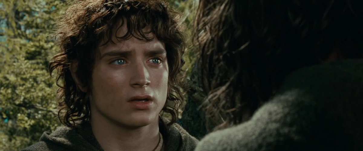 tl is lacking frodo pics rn so here’s a thread of some frodo screencaps from fotr