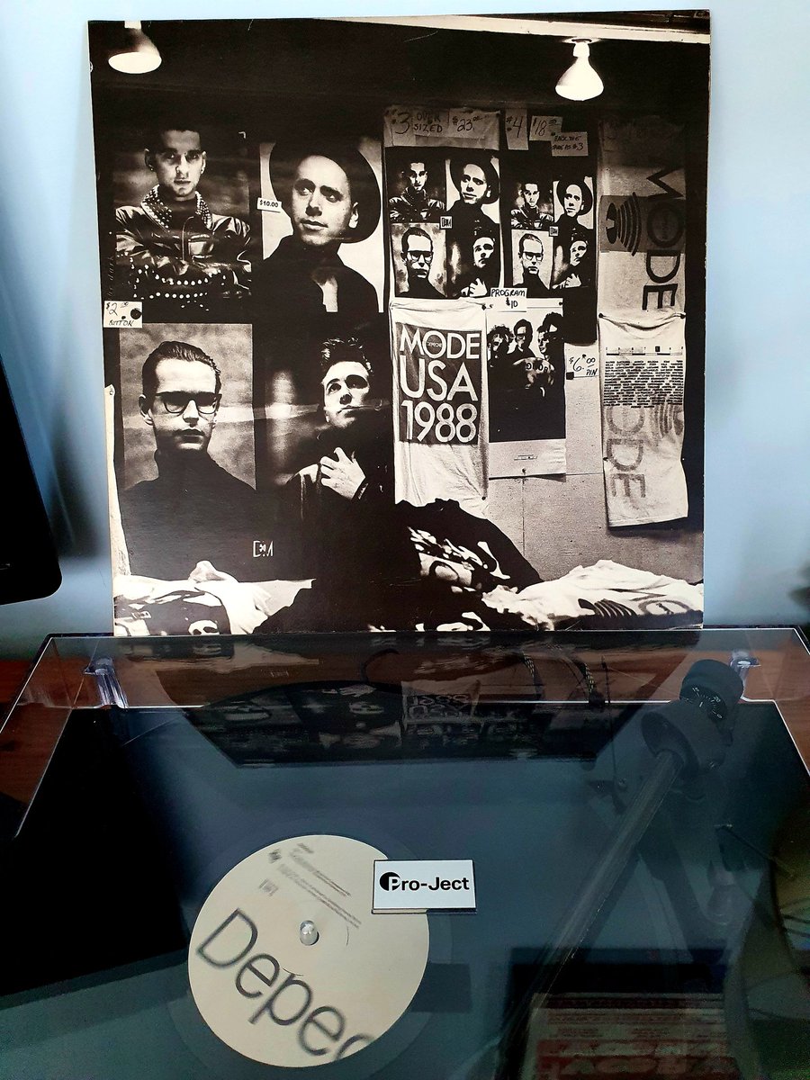 ChukhaTrok19's tweet photo. Depeche Mode - 101 (1989) #depechemode #bestliveever #EverythingCounts #vinylrecords #ledisquedusoir https://t.co/Gx7xIwg9x7