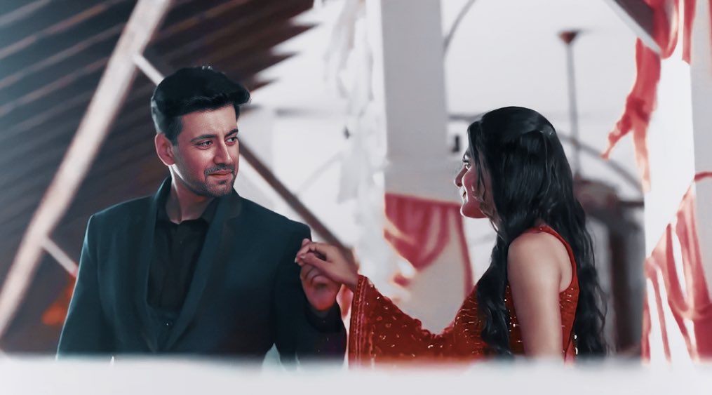 "Right In The Middle Of An Ordinary LifetimeLoves Gives You A Fairytale"The Gentleman,The Real Person,The Man She DeservesUnique For This Unique Girl #ShauryaAurAnokhiKiKahani #ShaKhi