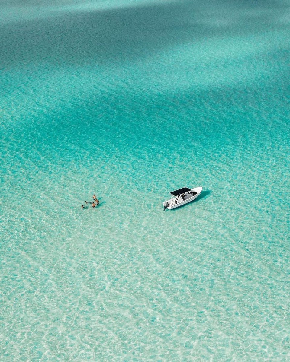 belizehub's tweet photo. Saturdays are meant to be spent on the water. 🌞 Like if you agree. 👇
📷: @devongray
#Belize  #BelizeHub #TheUltimateBelizeBucketList #BeautifulBelize https://t.co/iawtugIOgx