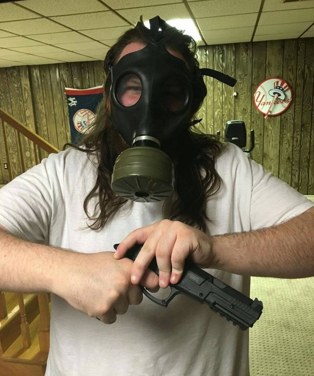 Choose your fighter 😤