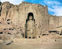 Why Taliban destroyed Buddhas of Bamiyan(Untold story) [Thread]  The Buddhas of Bamiyan were two 6th-century monumental statues of Gautama Buddha carved into the side of a cliff in the Bamyan valley of central Afghanistan. It is UNESCO World Heritage Site. 1/13